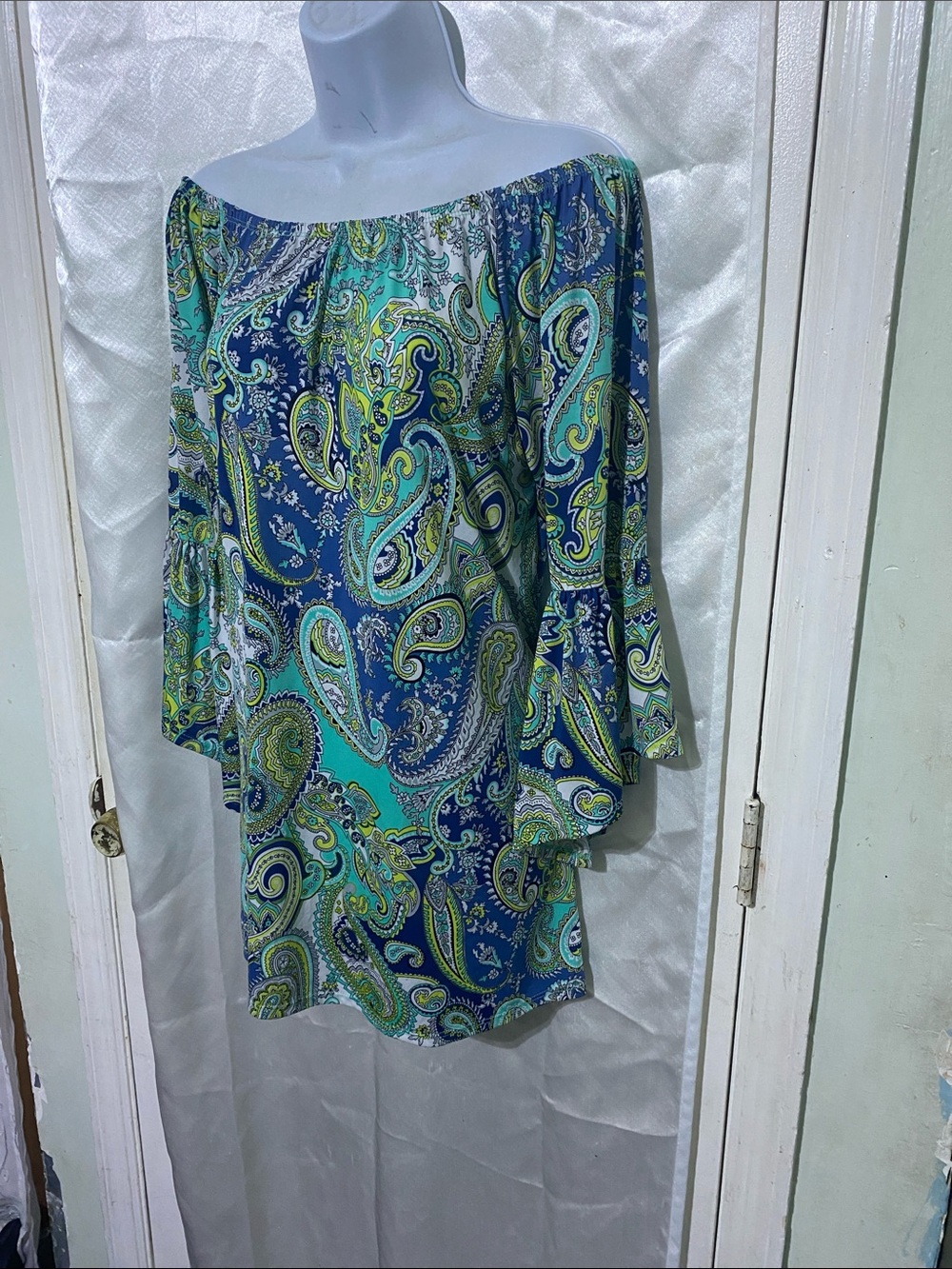 Y2K Off-Shoulder Paisley Shirt in Teal & Navy